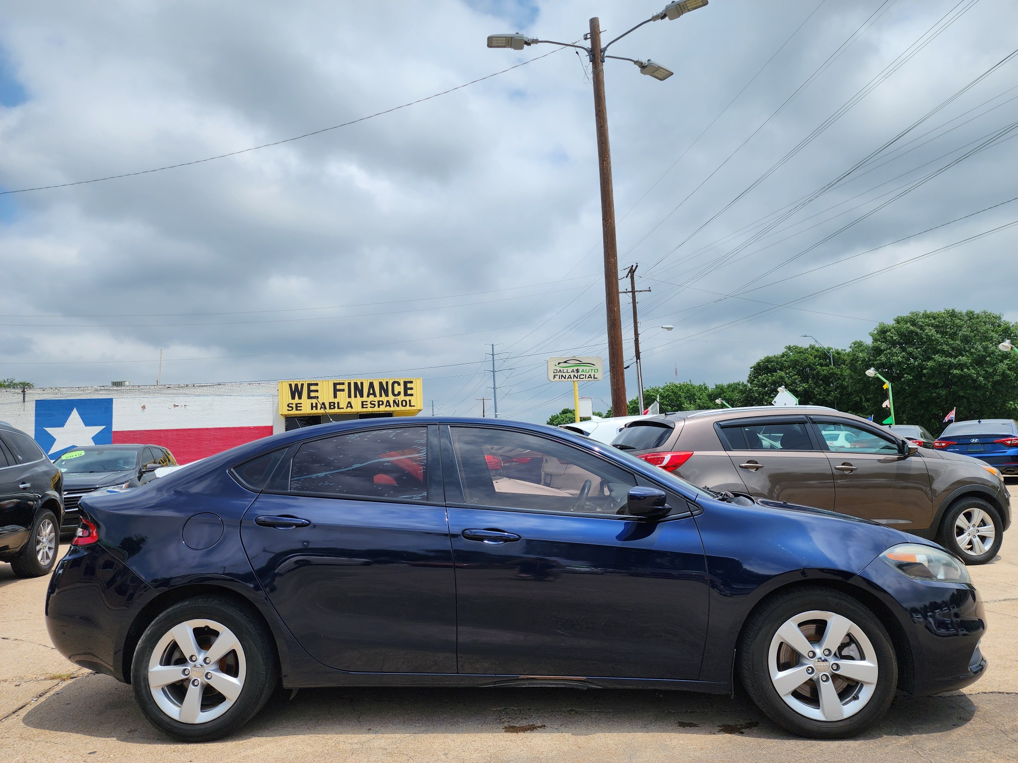 2015 BLUE /BLACK Dodge Dart SXT (1C3CDFBB7FD) with an 2.4L L4 DOHC 16V engine, AUTO transmission, located at 2660 S.Garland Avenue	, Garland, TX, 75041, (469) 298-3118, 32.885387, -96.656776 - Photo #2